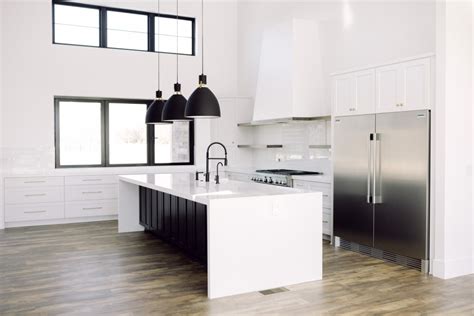 Modern Farmhouse New Build Campagne Cuisine Autres Périmètres Par Boxwood Avenue Houzz