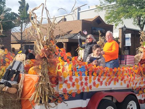 Frankfort Fall Festival Features Scottville Clown Band Giant Pumpkins