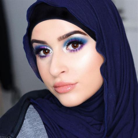 Hot Sexy Rianne MUA Bikini Pics