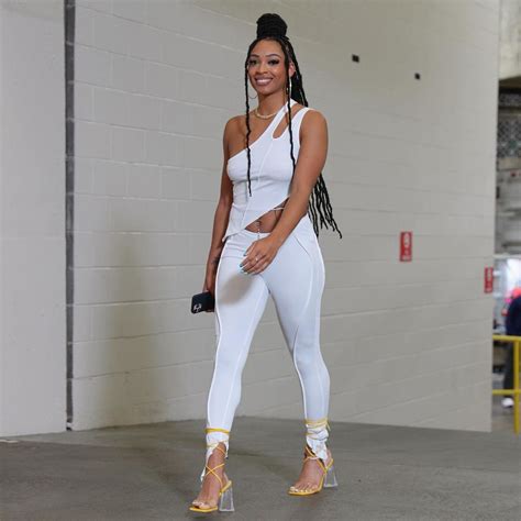 DiJonai Carringtons Hot Selfies BootymotionTV