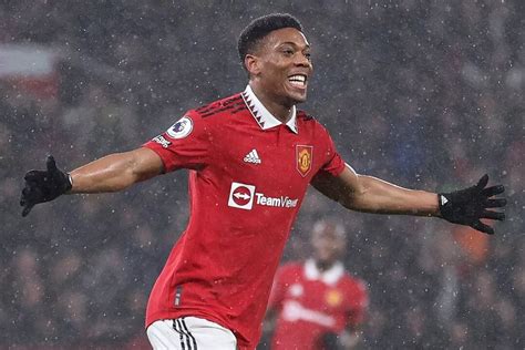 Anthony Martial returns to first-team training after recovering from ...