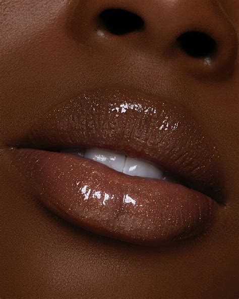 𝘗𝘪𝘯𝘵𝘦𝘳𝘦𝘴𝘵 𝘍𝘰𝘳 𝘉𝘭𝘢𝘤𝘬 𝘗𝘦𝘰𝘱𝘭𝘦🍫💫 Dark Skin Makeup Lip Colors Glossy Lips