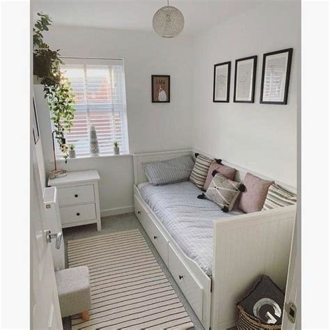 Pinned For The Layout And Daybed Its Perfect For The Smaller Bedroom