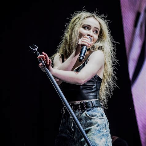 2932x2932 Sabrina Carpenter Performance Stage Ipad Pro Retina Display