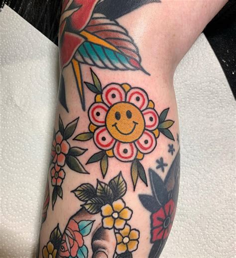 33+ Smiley Face Tattoo Ideas Make You Happy Every Day – neartattoos