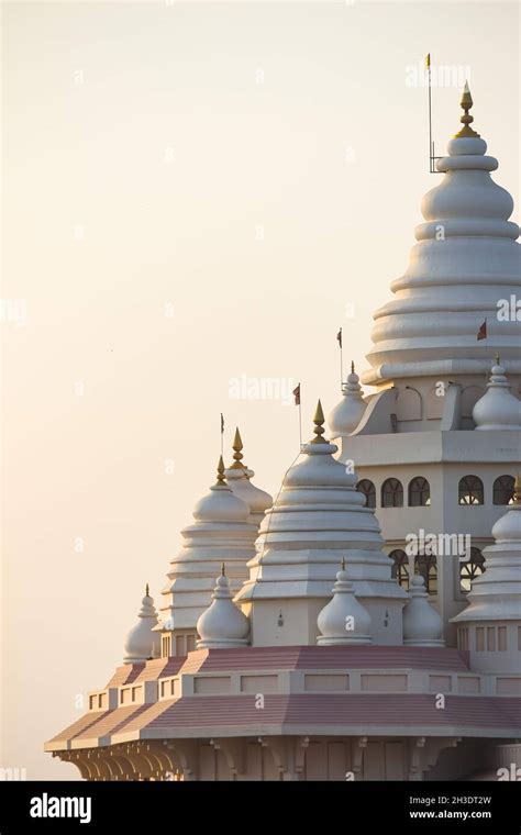 Dehu temple hi-res stock photography and images - Alamy