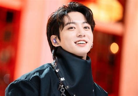 Bts Jungkook Becomes The First K Pop Soloist To Debut In The Top 50 Of