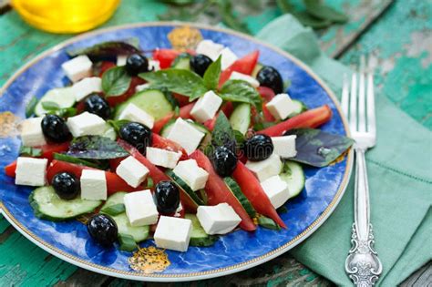 Salada Grega Queijo E Azeitonas Imagem De Stock Imagem De