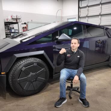 Zephyr Designz Reveals Slammed Tesla Cybertruck With Hardcore Body Kit