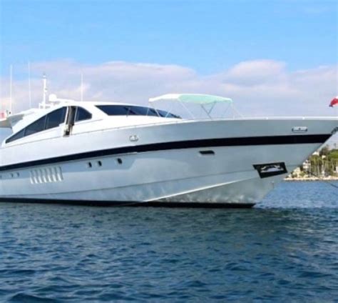 ST Barts Yacht charter | Yacht services