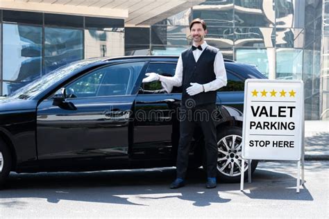 140 Hotel Valet Parking Stock Photos - Free & Royalty-Free Stock Photos from Dreamstime