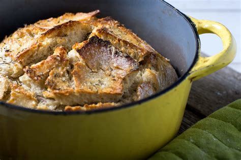 The 5 Best Dutch Ovens For Baking Breads The Kitchen Professor