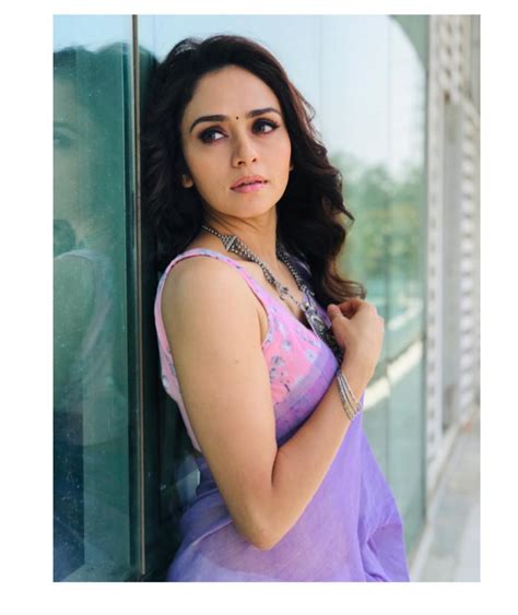 Amruta Khanvilkar Marathi Actress 97 Dreampirates