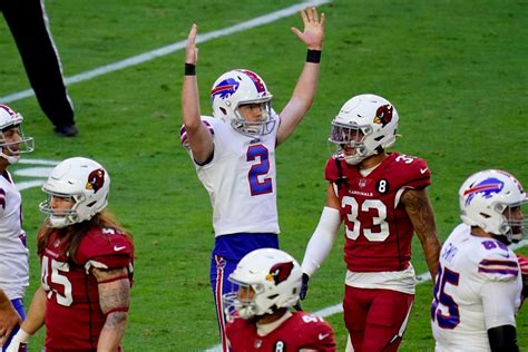 Hail Murray Cardinals Stun Bills 32 30 In Final Seconds