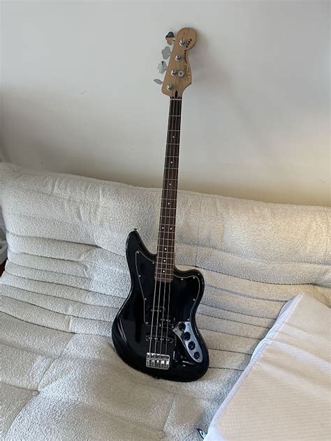 Squier Classic Vibe Jaguar Bass Reverb