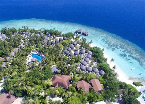 Bandos Island Resort - Compare before booking - Maldives Arena