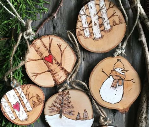 5 Unique Wood Slice Christmas Ornaments To Diy This Weekend