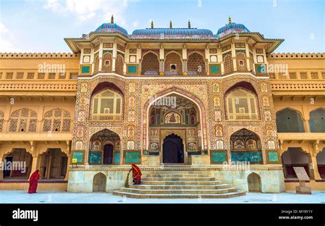 Amer Fort Jaipur Rajasthan architecture details with intricate wall art ...