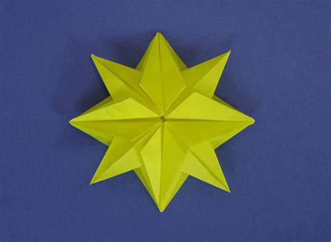 Origami Christmas Star - Tavin's Origami