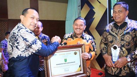 Malam Ini Wali Kota Subulussalam Terima Anugerah Serambi Award Di