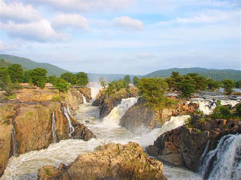 Hogenakkal Falls - WorldAtlas