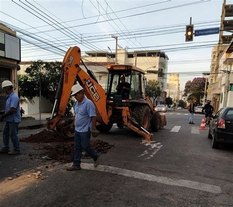 Obras Emergenciais Da Copasa Interditam Trechos Das Ruas Rio De Janeiro