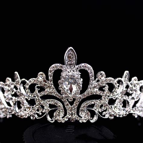 Coroa Tiara Para Noivas E Debutantes Anos Cor Prateada Em Strass