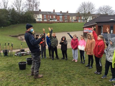 Trees For Climate Beechwood Primary School Englands Community Forests