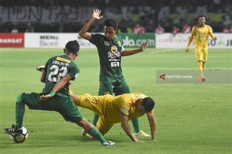 Kick Off Persebaya Vs Arema 1530 Wib Antara News Jawa Timur