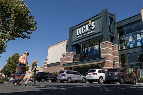 Dicks Sporting Goods Stock Sinks After Retailer Says Profit Hit By Theft