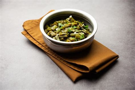 Gabar Ou Gavar - Receita de gavarfali ou gawar ou gavar sabzi feita com feijão em molho ...