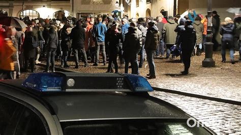 Zarte Demonstration Gegen Lautstarke Proteste Onetz