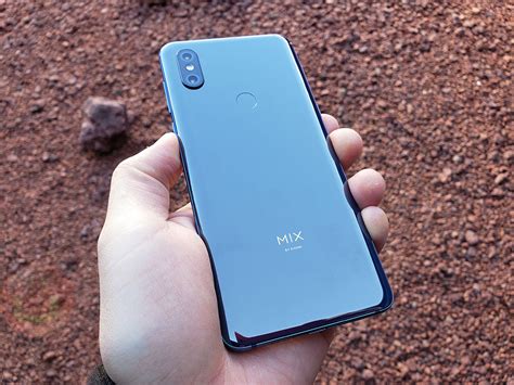 Xiaomi Mi Mix 3 Review: Hands-On | Ubergizmo
