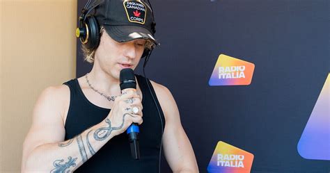 Radio Italia Intervista A Irama Voi Arenella Resort