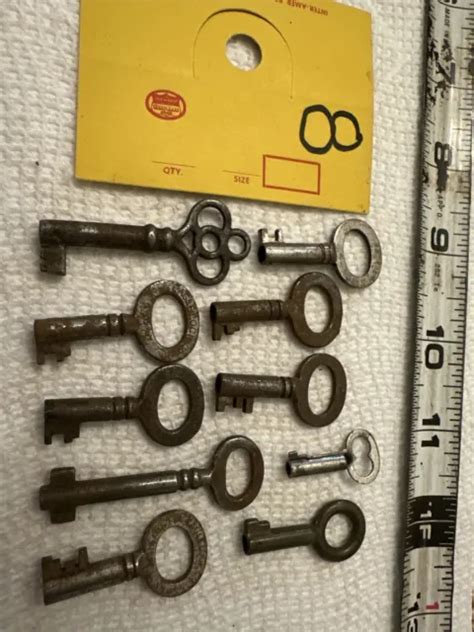 10 ANTIQUE SKELETON FURNITURE BARREL CABINET OLD LOCK KEYS Vintage