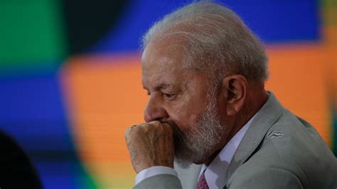 Entregas De Lula Atrasam E Travam Discurso Em Terra Arrasada