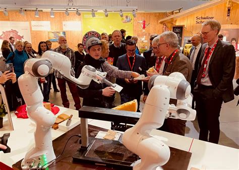 Schweizer Raclette Roboter Begeistert Berlin Bauernzeitung Ch