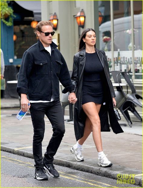 Outlander S Sam Heughan Holds Hands With Mystery Woman In London