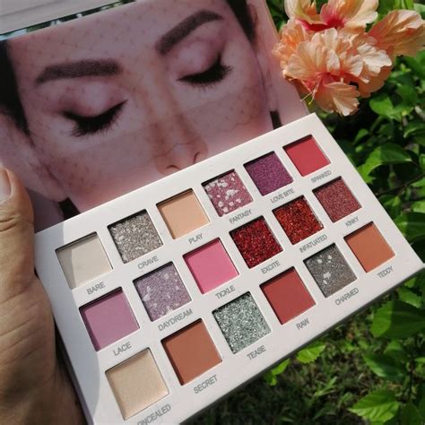 Paleta De Sombras NUDE Fantasy Love Spanking Kinky