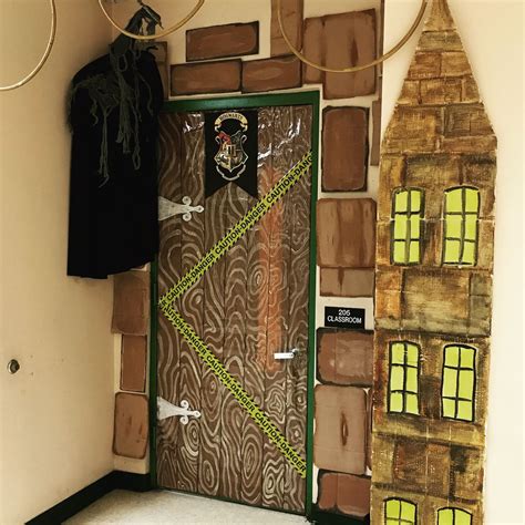 18 Harry Potter Themed Classrooms That Ll Blow You Away Bored Teachers Harry Potter