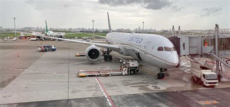 ユナイテッド航空で行くロサンゼルス！国際線の機内食・アメリカ国内線でのトラブル？エピソード