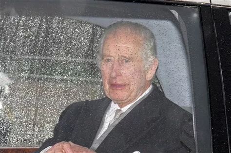 King Charles Returns To London For Further Treatment After Cancer