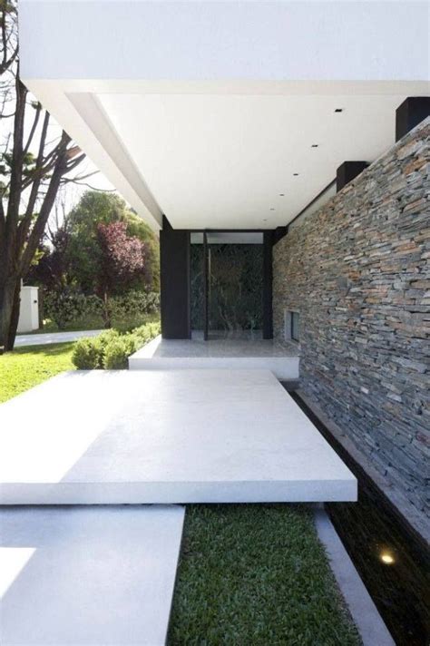 Pin By CASAPIXEL On Portas De Entrada Modern Entrance Entrance