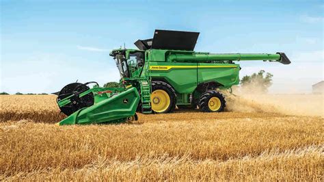 John Deere Introduces New S Series Combines