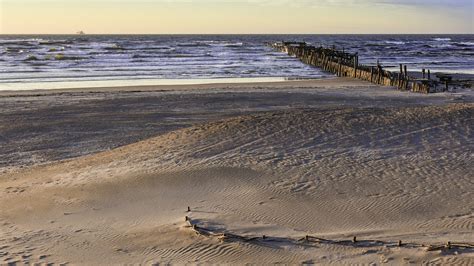 Sea, bridge, sunset, ship, waves - free image from needpix.com