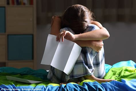 1 In 5 College Students Have Anxiety Or Depression Daily Mail Online