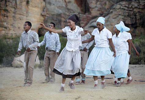 Annual Riel Dance competition celebrates Khoi-San cultures - SABC News ...