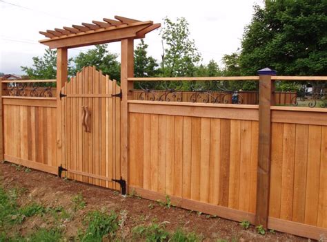 Wood Privacy Fence Gates Design Ideas