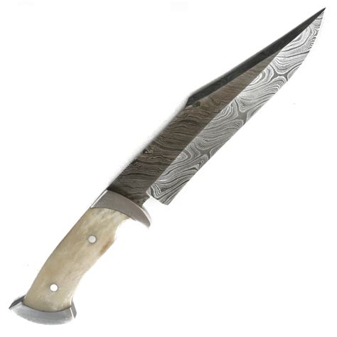 Hunting Knife- High Carbon Damascus Steel Blade - Battling Blades