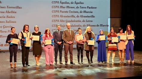 23 estudiantes reciben los premios extraordinarios de enseñanzas